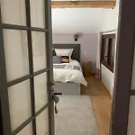 Holiday home Ferme La Claviere, Maison De Lou Mas
