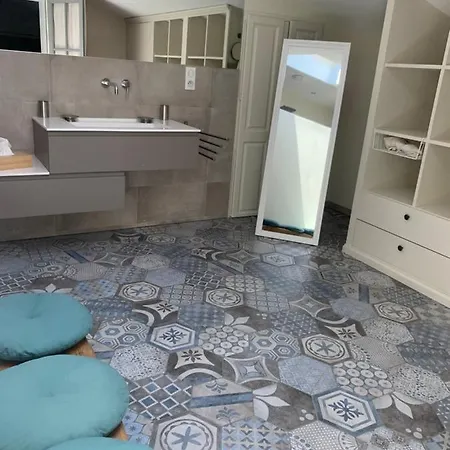 別荘 Ferme La Claviere, Maison De Lou Mas *