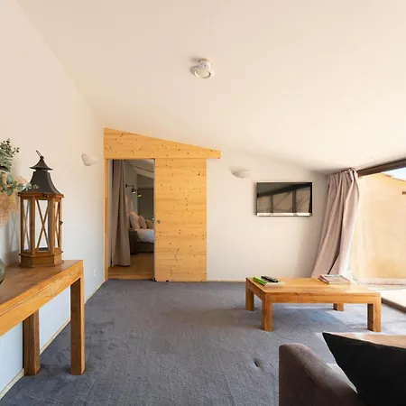 Prázdninový dům Ferme La Claviere, Maison De Lou Mas